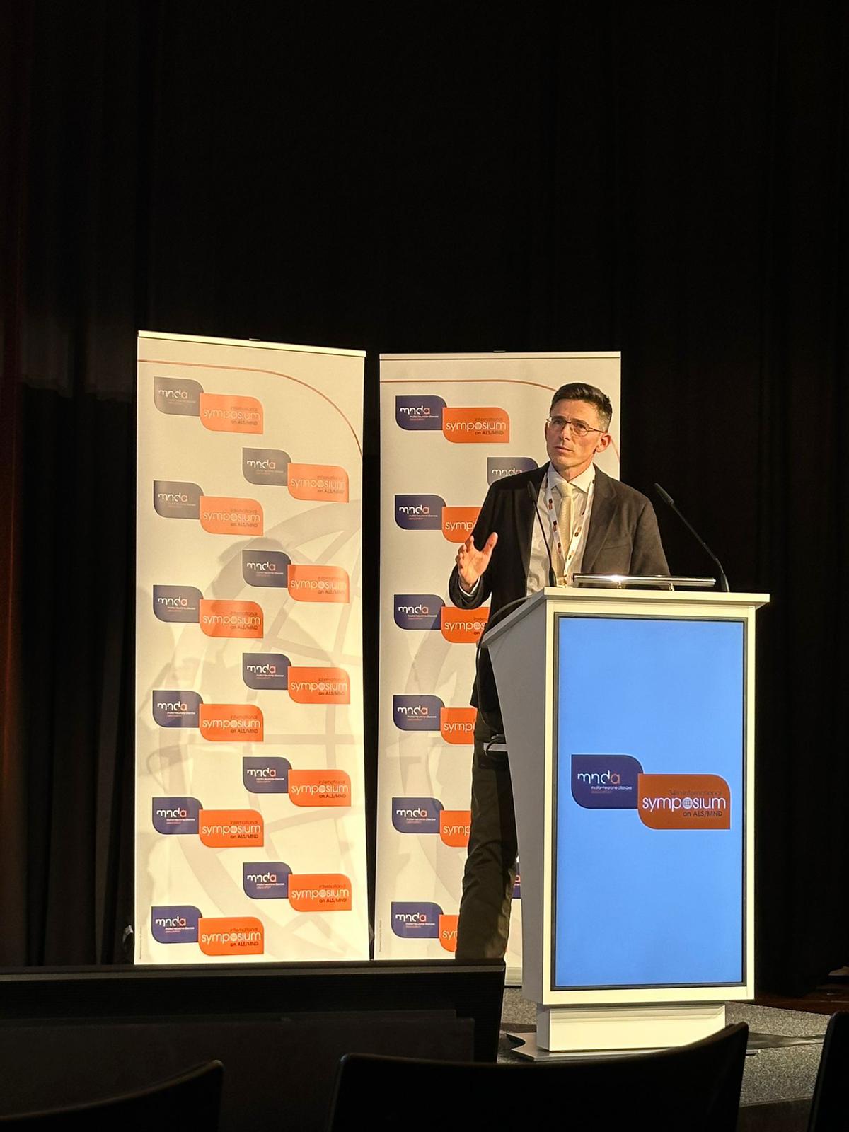 dr-andré-maier-charite-als-symposium-in-basel-zur-alsfrsr-se-skala-amyotrophe-lateralksklerose